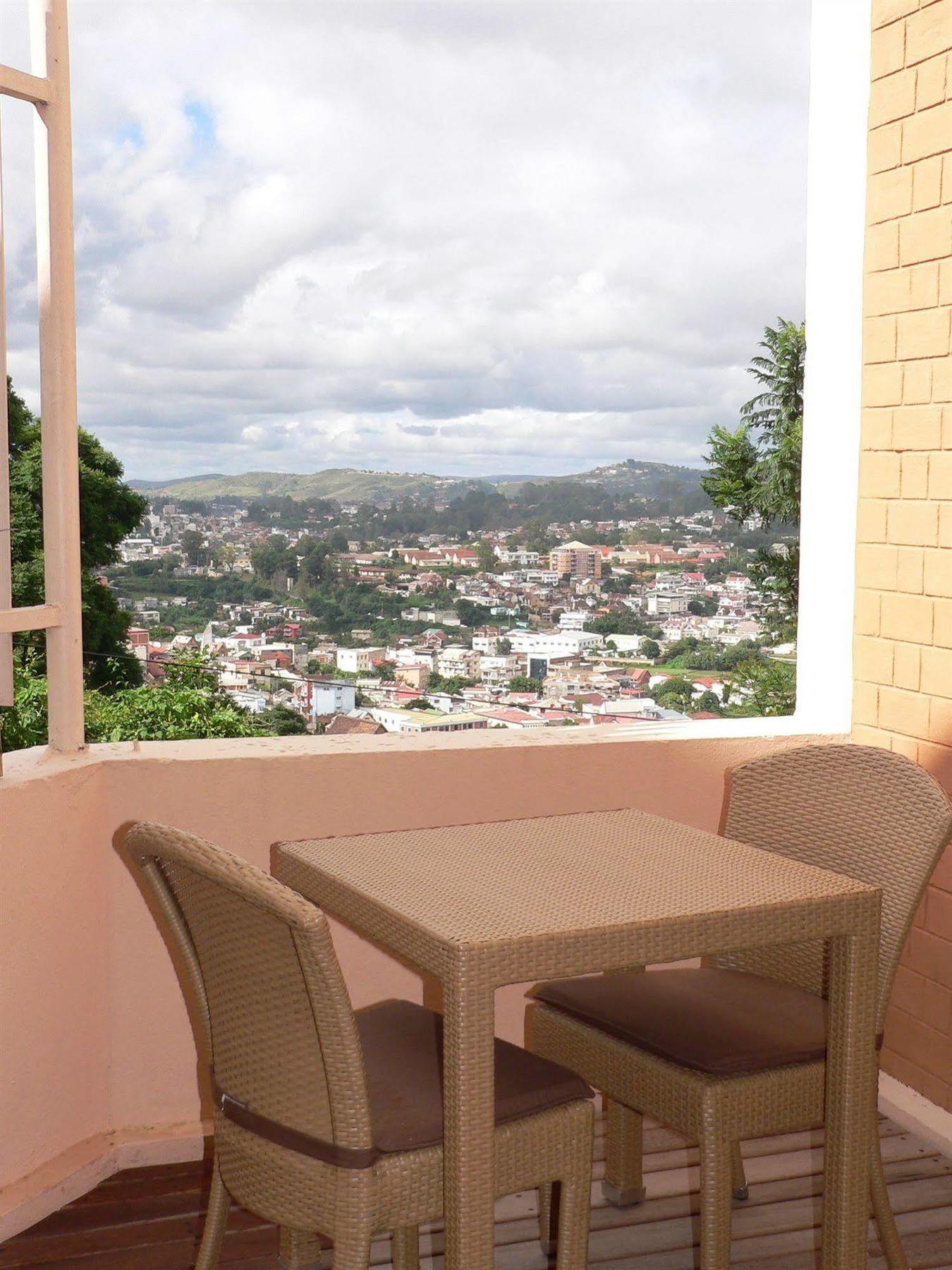 La Residence Du Rova อันตานานารีโว ภายนอก รูปภาพ